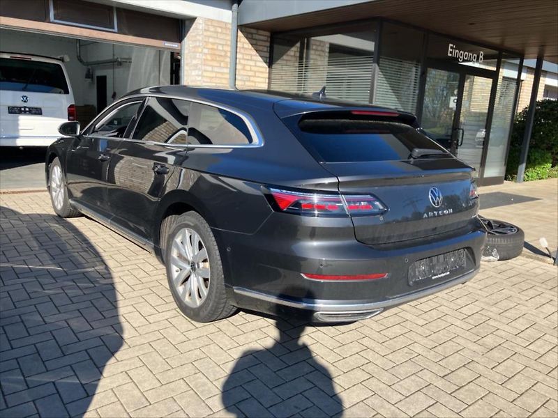 Volkswagen Arteon 2,0 TAŽNÉ,KŮŽE,KAMERA 360 - fotka 3 z 13