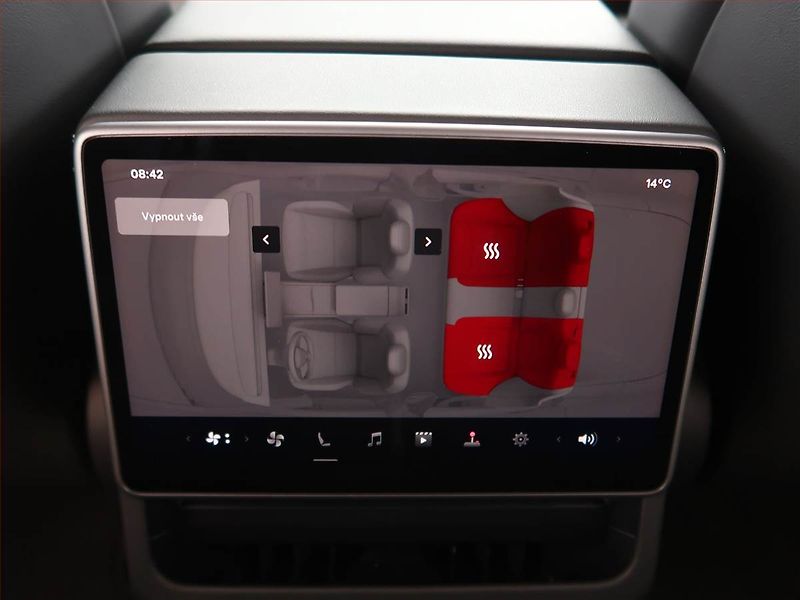 Tesla Model 3 (2024) Standard Range LFP, SoH 96% - fotka 21 z 27