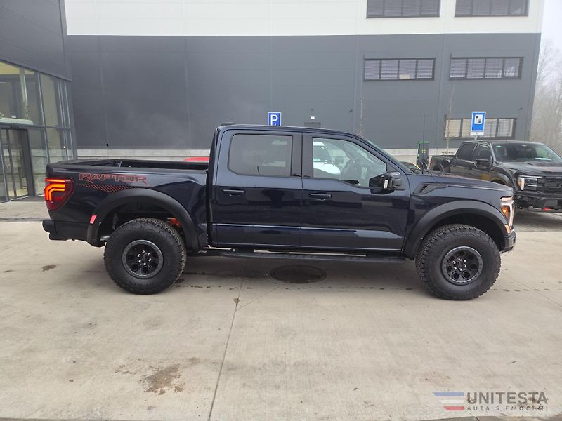 Ford F-150 (2026) 2025 Ford F150 Raptor  37 pack - fotka 3 z 13