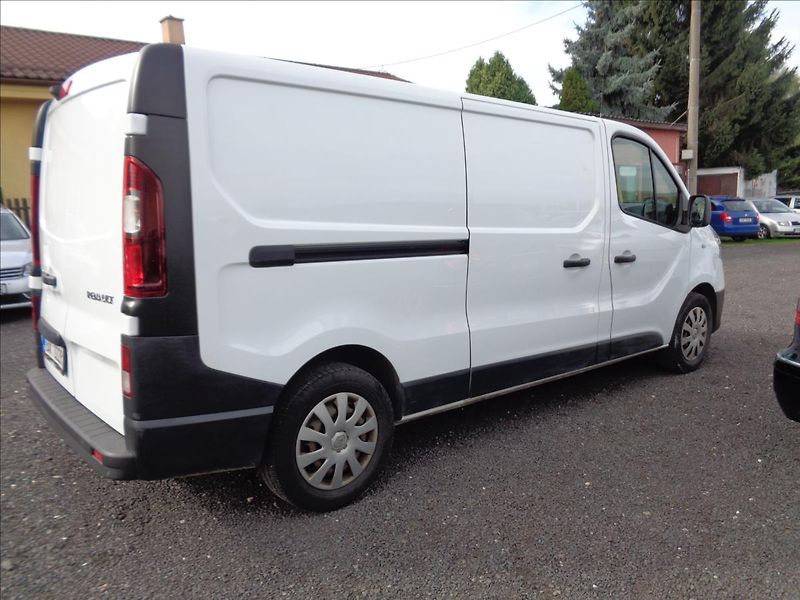 Renault Trafic 2,0   automat - fotka 5 z 15