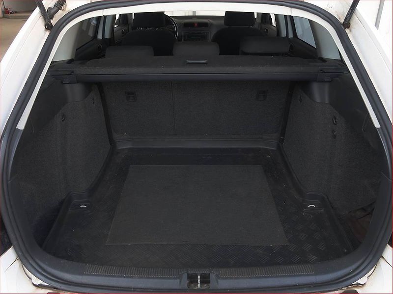 Škoda Octavia (2012) 1.2 TSI, po STK, slušný stav - fotka 13 z 14
