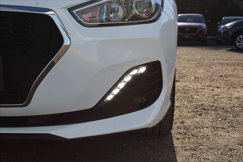 Hyundai i30 1,4 T-GDI  NOVÉ V ČR,1.MAJITEL - fotka 29 z 41