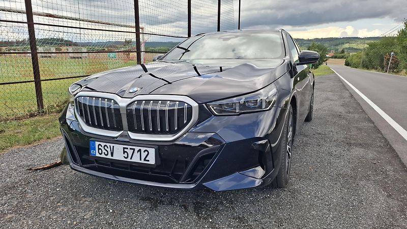 BMW Řada 5 (2024) - fotka 1 z 13
