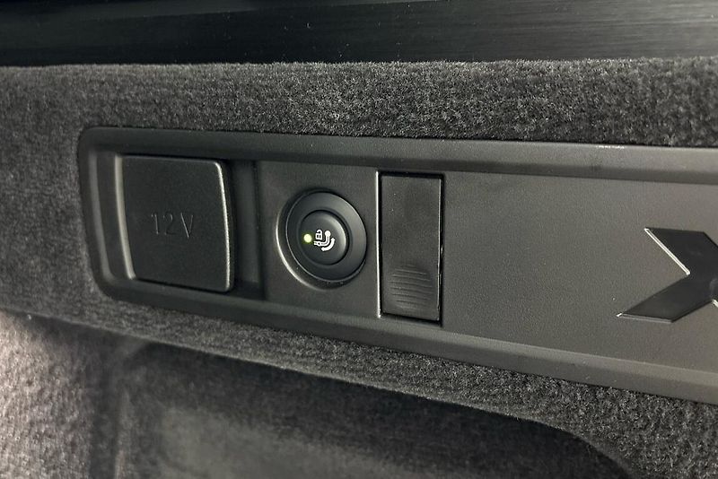 BMW X5 xDrive40i - fotka 13 z 29