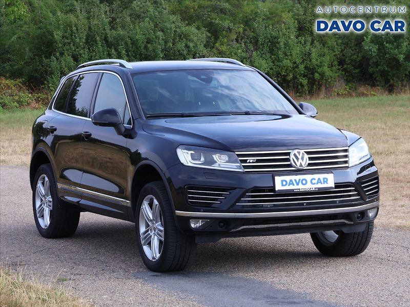 Volkswagen Touareg 3,0 TDI V6 DSG R-LINE CZ 4M - fotografie inzerátu