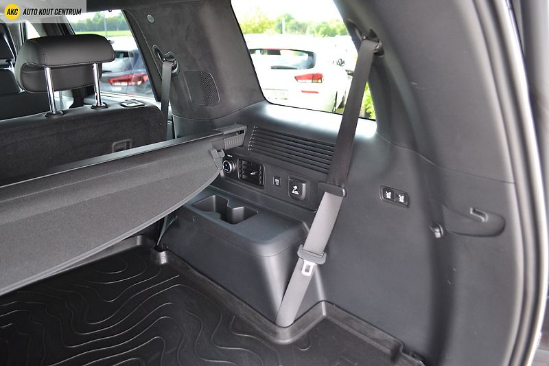 Hyundai Santa Fe 1.6T-GDI HEV 4WD CALLIGRAPHY 7 - fotka 37 z 95