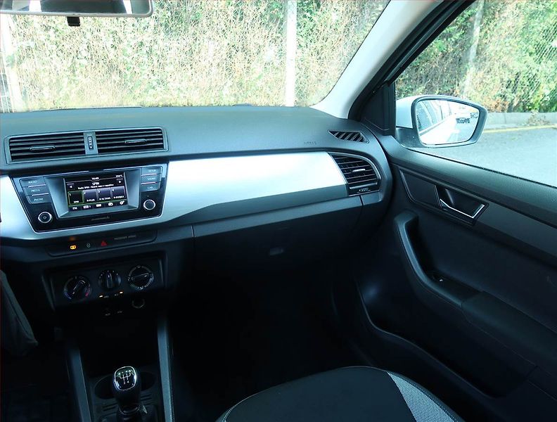 Škoda Fabia (2016) 1.2 TSI - fotka 8 z 16