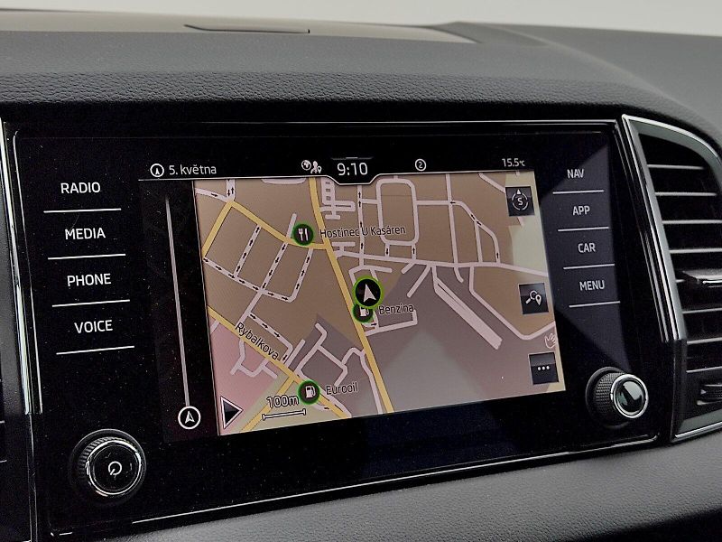 Škoda Karoq (2023) Ambition - Business 2,0 Tdi 85 - fotka 20 z 38