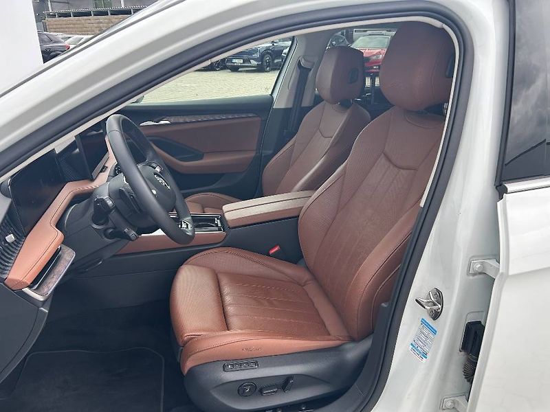 Škoda Superb L&K 7DSG 2,0TDI - fotka 6 z 28