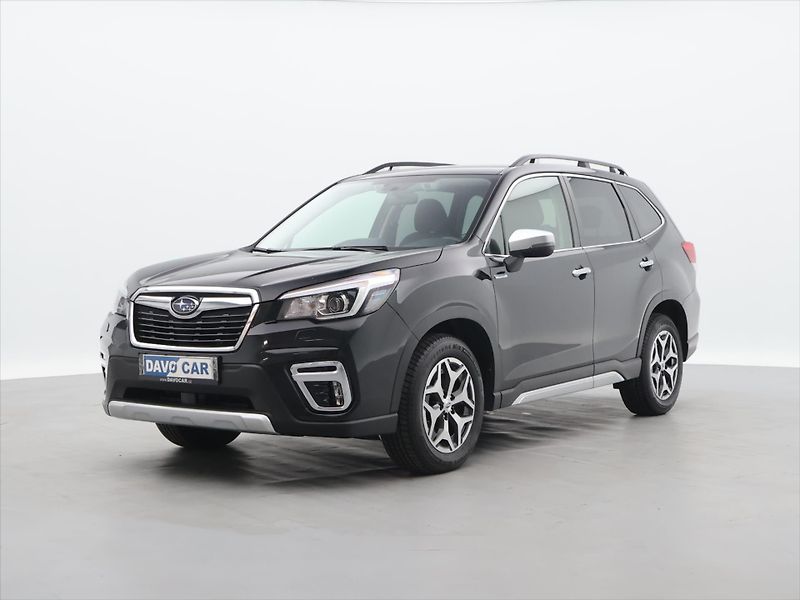 Subaru Forester 2,0 e-Boxer 110kW Comfort CZ - fotka 3 z 38