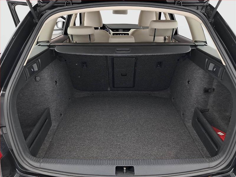 Škoda Octavia (2014) Ambition 1.6 TDI, 4X4 - fotka 13 z 16