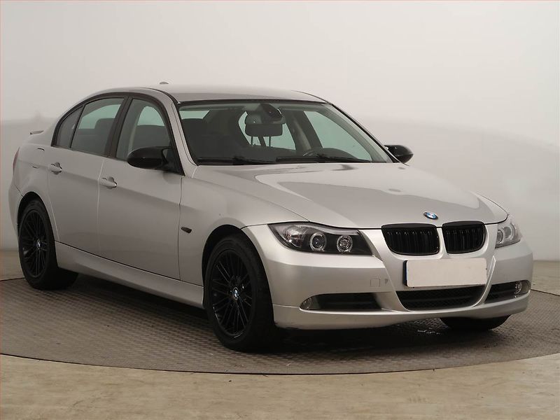 BMW Řada 3 (2005) 320 i, Serv.kniha - fotografie inzerátu