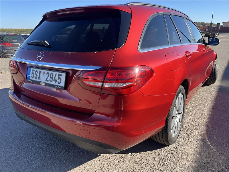 Mercedes-Benz Třídy C 2,1 250d 150KW 4MATIC LED DPH - fotka 45 z 50