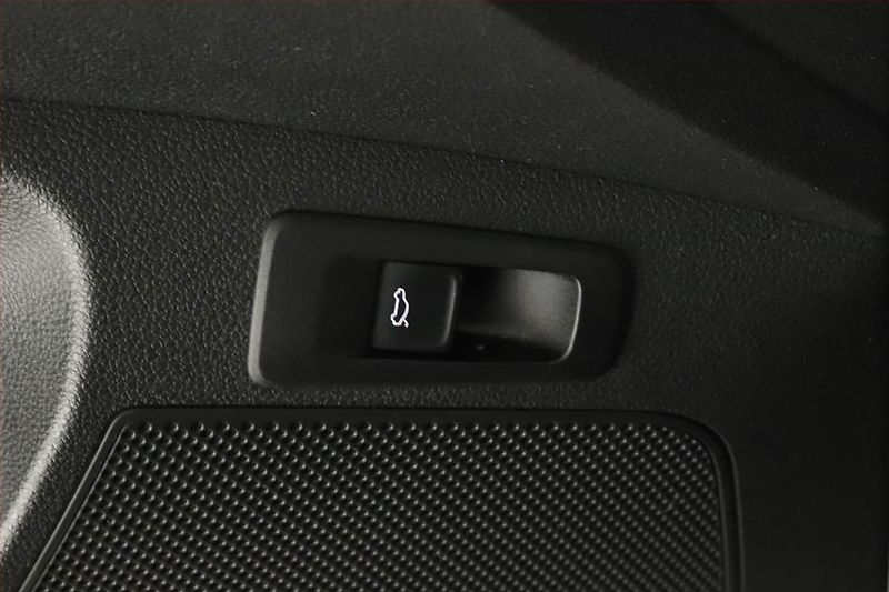 Škoda Karoq (2024) Fresh 2.0 TDI - fotka 19 z 20