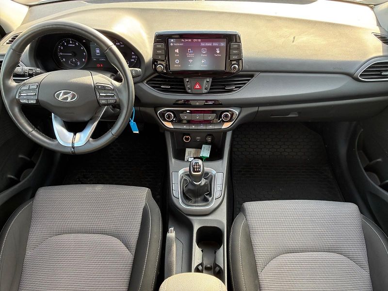 Hyundai i30 (2024) COMFORT 1.0TGDI 88kW CZ DPH - fotka 9 z 11