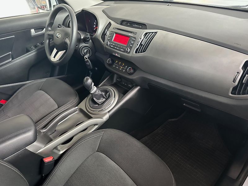 Kia Sportage (2015) 1.6 GDI Active - CZ - - fotka 16 z 18