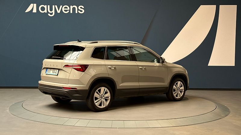 Škoda Karoq 1.5 TSI 110kW Top Selection - fotka 2 z 14