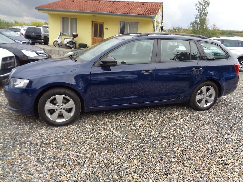 Škoda Octavia 1,6 TDI - fotka 6 z 15