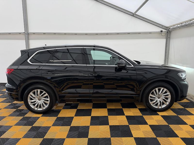 Volkswagen Touareg 3.0Tdi*1-MAJ*DPH*ELEGANCE* - fotka 7 z 44