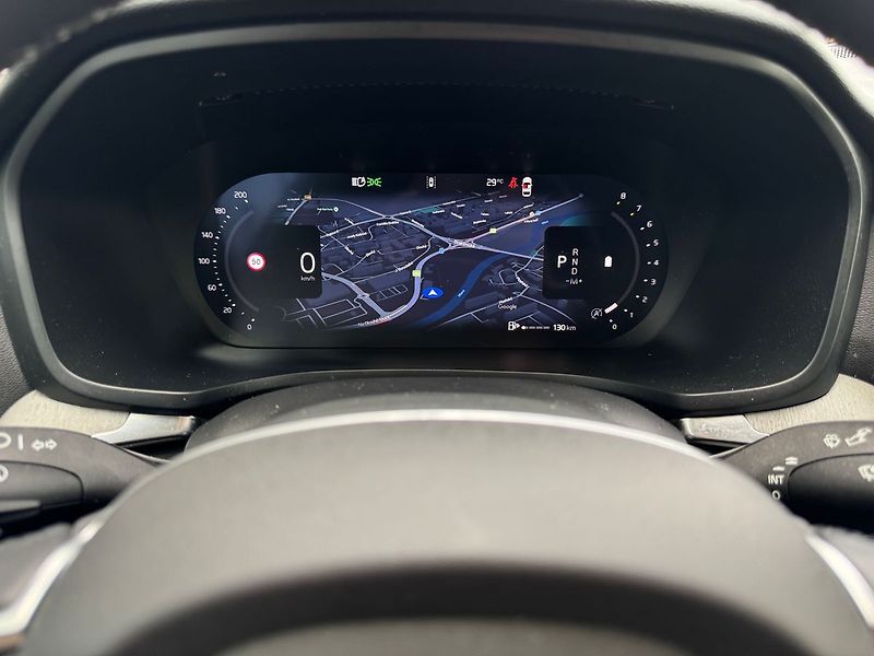Volvo V60 PLUS DARK B4, 360°, PANORAMA, - fotka 17 z 22