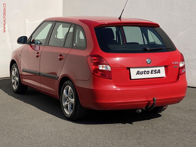 Škoda Fabia (2011) 1.2TSI, ČR, Klima - fotka 6 z 15