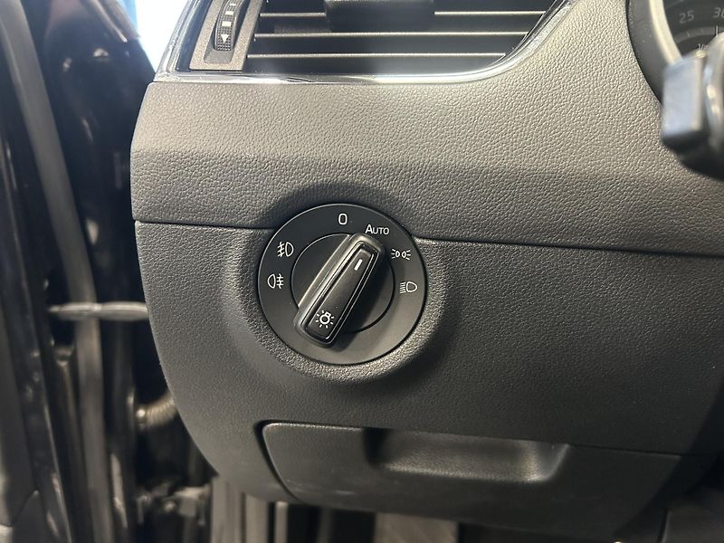 Škoda Octavia (2016) 2.0TDi SCOUT 4x4 DSG Bixe NAVI - fotka 10 z 34