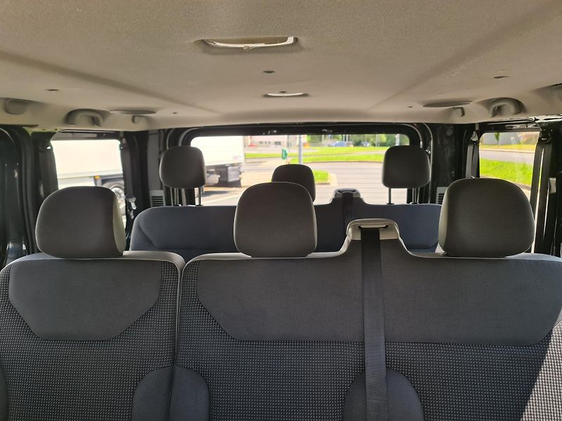Opel Vivaro (2011) 2.0 CDTi 84-KW 8-MÍST KLIMA TE - fotka 35 z 39