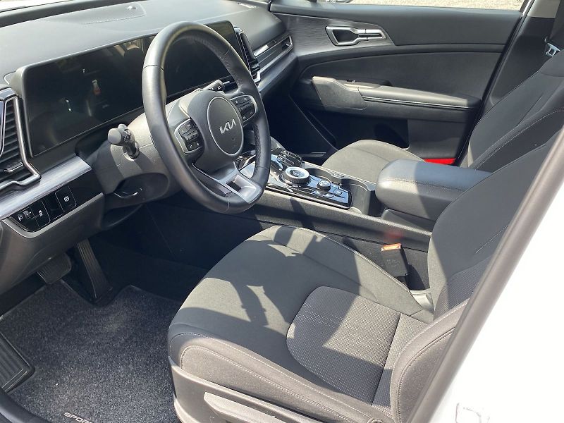 Kia Sportage (2024) 1.6 T-GDI 4x4 Exclusive - fotka 8 z 33
