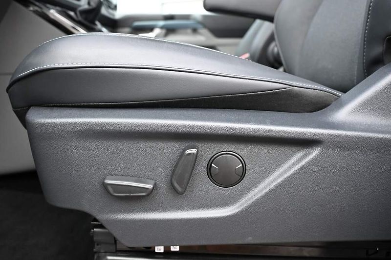 Ford Tourneo Custom (2025) 2.0 320 L2H1 8 Míst ACTIVE Taž - fotka 30 z 45