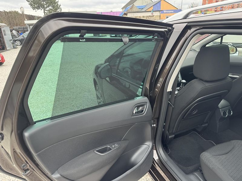 Peugeot 308 1.6-16V,SW,rezervace - fotka 26 z 54
