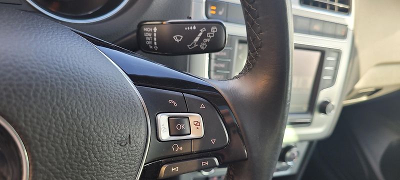 Volkswagen Polo (2016) 1,2TSi 81kW R-Line Highline - fotka 32 z 51