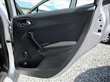 Peugeot 208 1.2i Klima, Navi - náhled 25