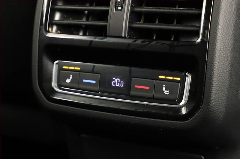 Volkswagen Arteon (2019) R-line 2.0 TSI, Automat, Kůže - fotka 14 z 20