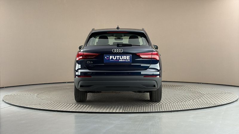 Audi Q3 2.0 35TDI S Tronic - fotka 5 z 24
