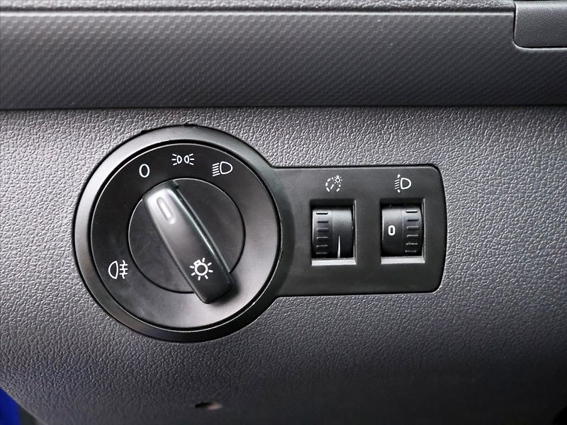Volkswagen Caddy 2,0 TDI 4x4 Klima 5-Míst CZ - fotka 16 z 30