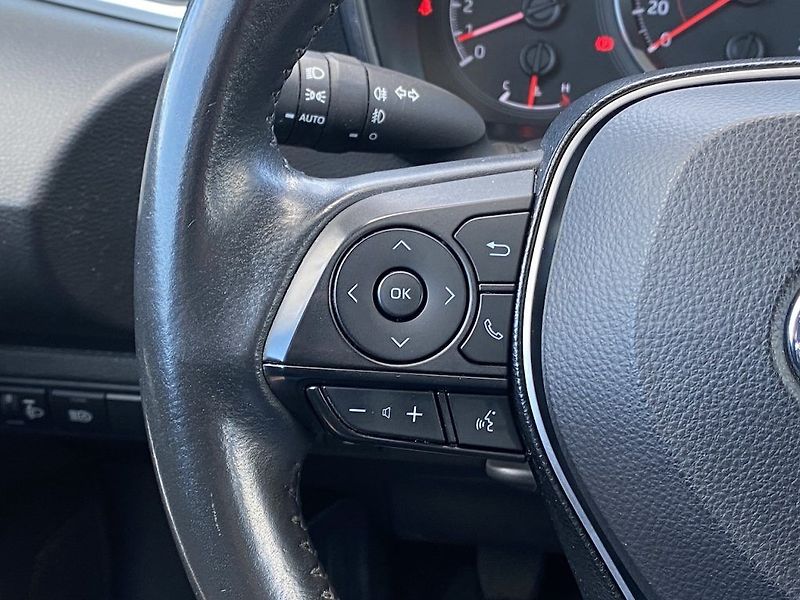 Toyota Corolla 1.6i, ČR-1m, Comfort, tažné - fotka 19 z 33