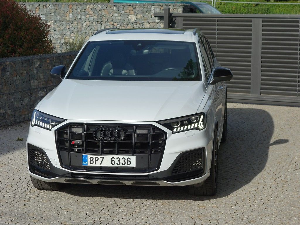 Audi SQ7 4.0*TFSI*373KW*TOP-VÝB*ZÁRUKA!