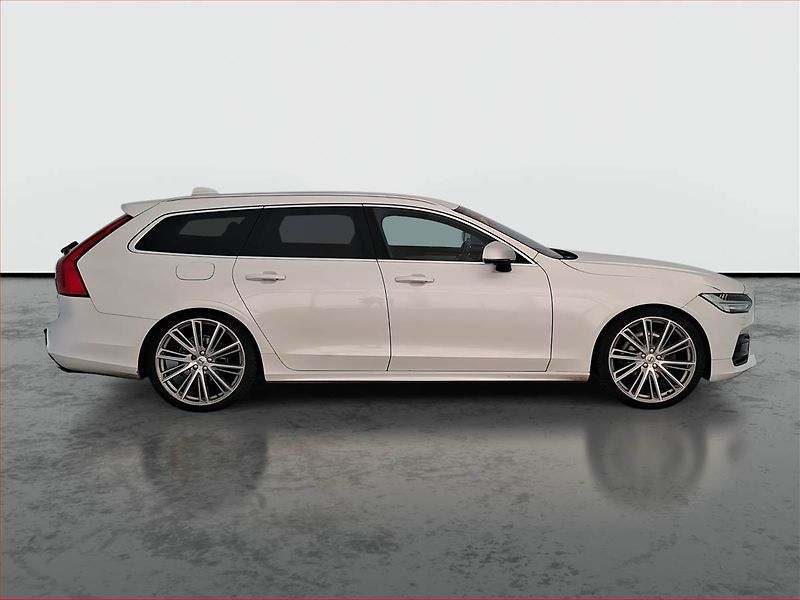 Volvo V90 (2018) R-Design D4, Automat, Kůže - fotka 6 z 6