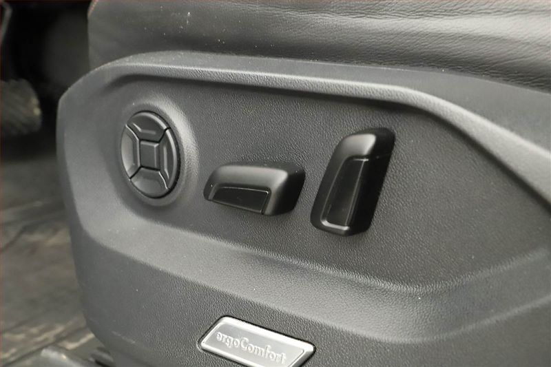 Volkswagen Touareg (2020) 3.0 TDI - fotka 19 z 21