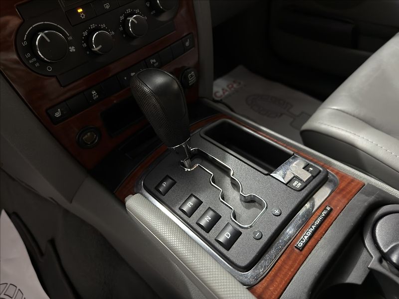 Jeep Grand Cherokee 3,0   CRDI KŮŽE VÝHŘEV TEMPO - fotka 17 z 26