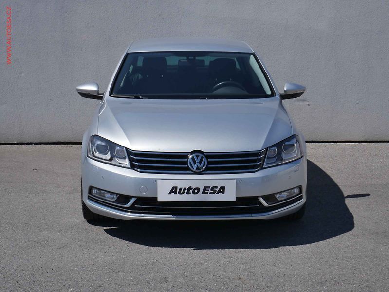 Volkswagen Passat (2012) 3.6 V6 4Motion, 1.maj,ČR - fotka 2 z 14