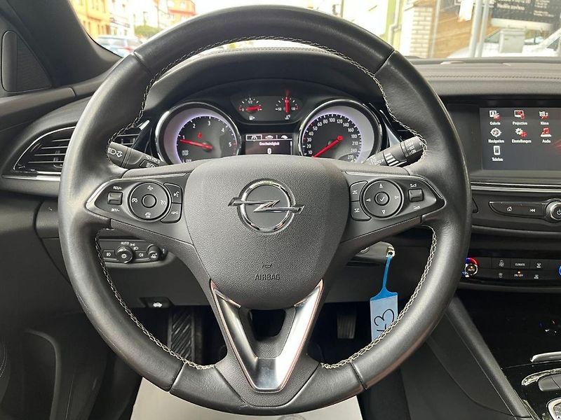 Opel Insignia 2.0CDTi/128KW/2022/SPORTS TOUR - fotka 26 z 50