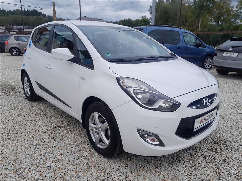 Hyundai ix20 1,4i16V 66 kW - fotka 9 z 48