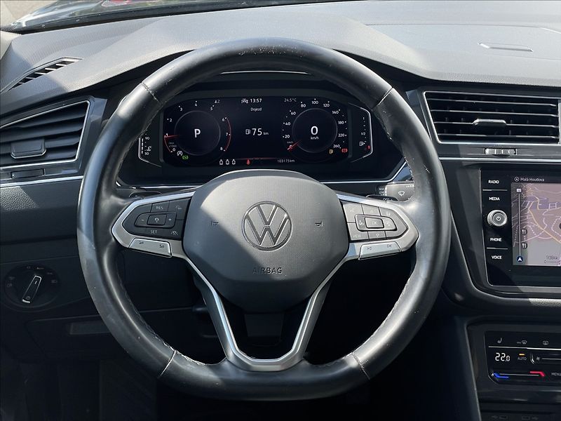 Volkswagen Tiguan Allspace 1,5 TSI DSG Elegance NAVI+ACC - fotka 8 z 22