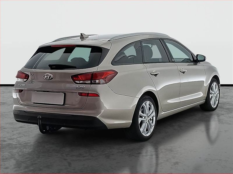 Hyundai i30 (2019) 1.4 T-GDI, Automat, Serv.kniha - fotka 5 z 23