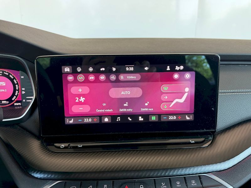 Škoda Octavia (2025) Sportline 1.5 TSI / 110 kW M6 - fotka 17 z 29