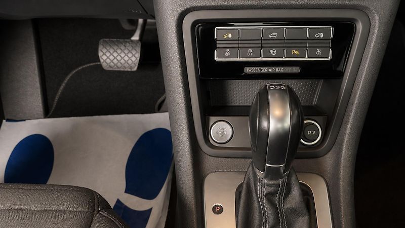 Volkswagen Sharan (2015) 2.OTDi-130kW-DSG-Highline-7mís - fotka 12 z 14