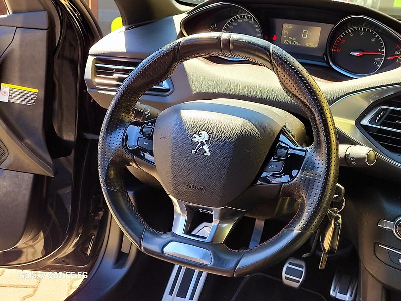 Peugeot 308 eHDi GT Line*SERV.KNIHA ROZVOD - fotka 29 z 45