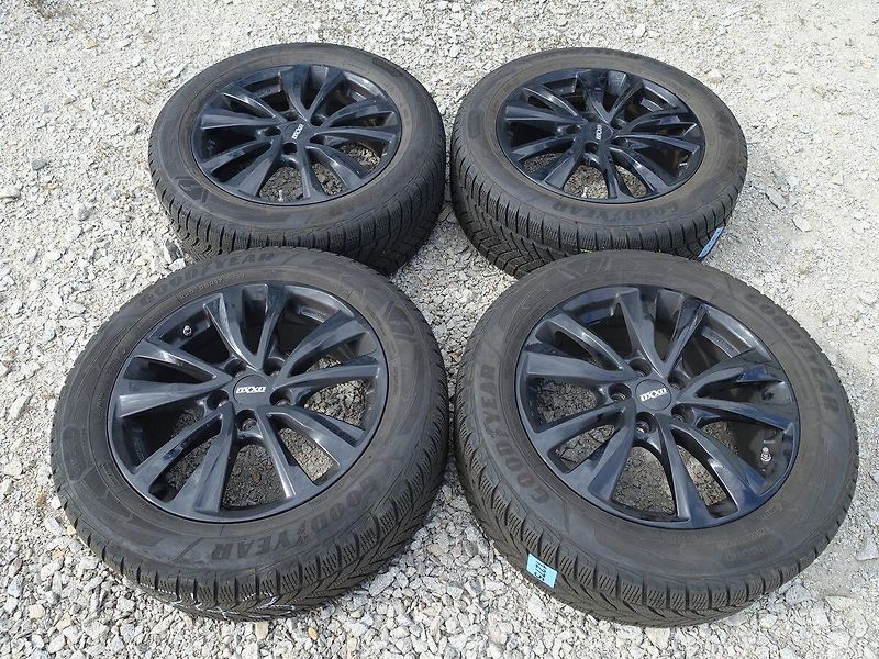 Ford S-MAX 2.5 Duratec HEV ST-LINE - fotka 48 z 68