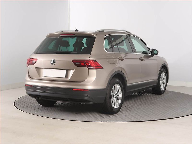 Volkswagen Tiguan (2019) 1.5 TSI, ČR,1.maj, Serv.kniha - fotka 5 z 12